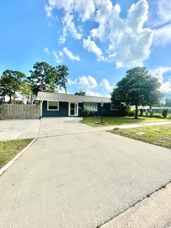 A Cozy Space Coast Retreat Titusville Zewnętrze zdjęcie